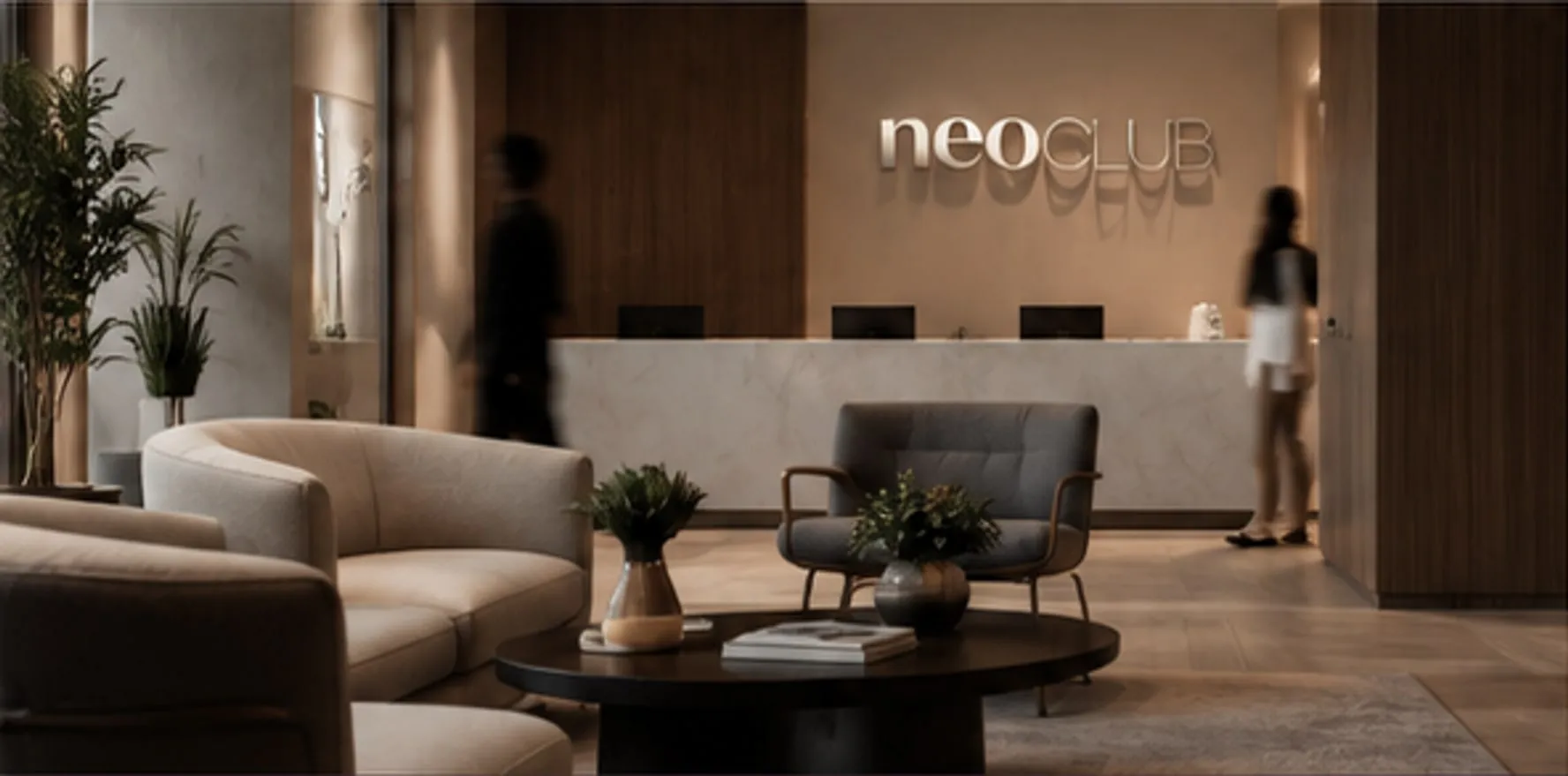 Recepção do Neo Club com o logotipo na parede